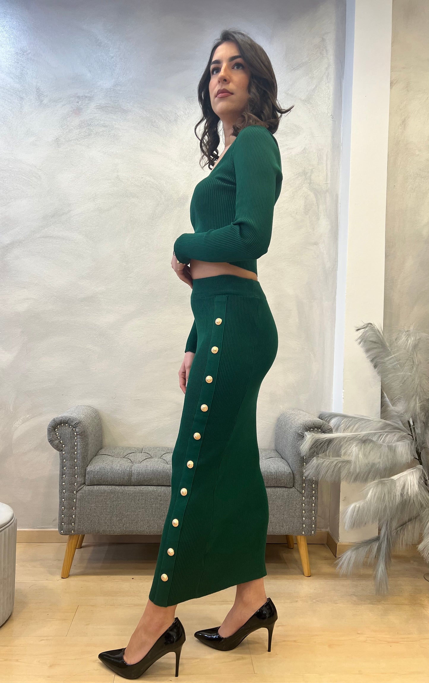 Set maglia crop top e gonna longuette